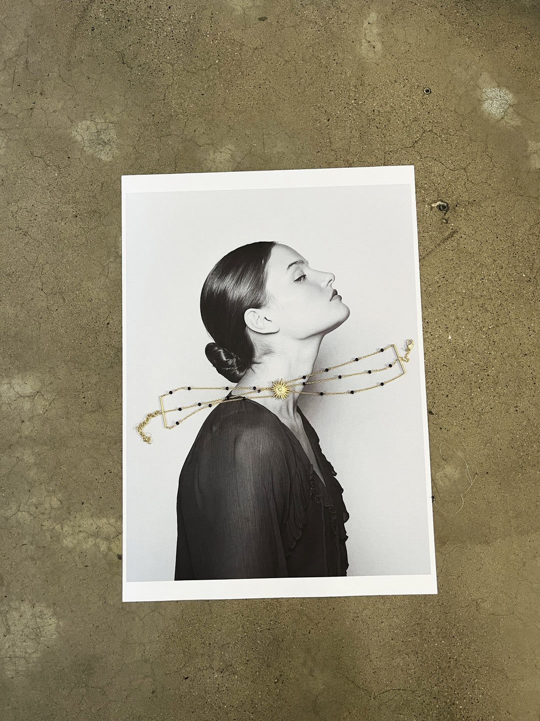 CHOKER CADENAS ESTRELLA