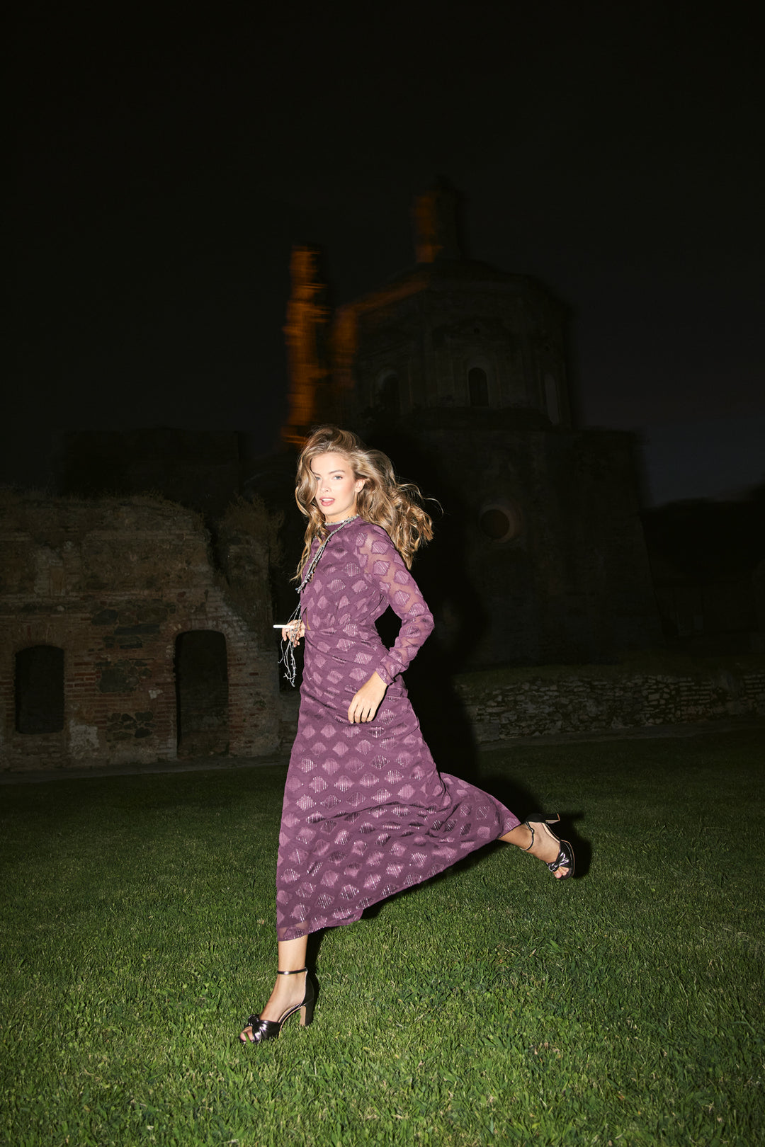 VESTIDO MIDI ABERTURA AMINA