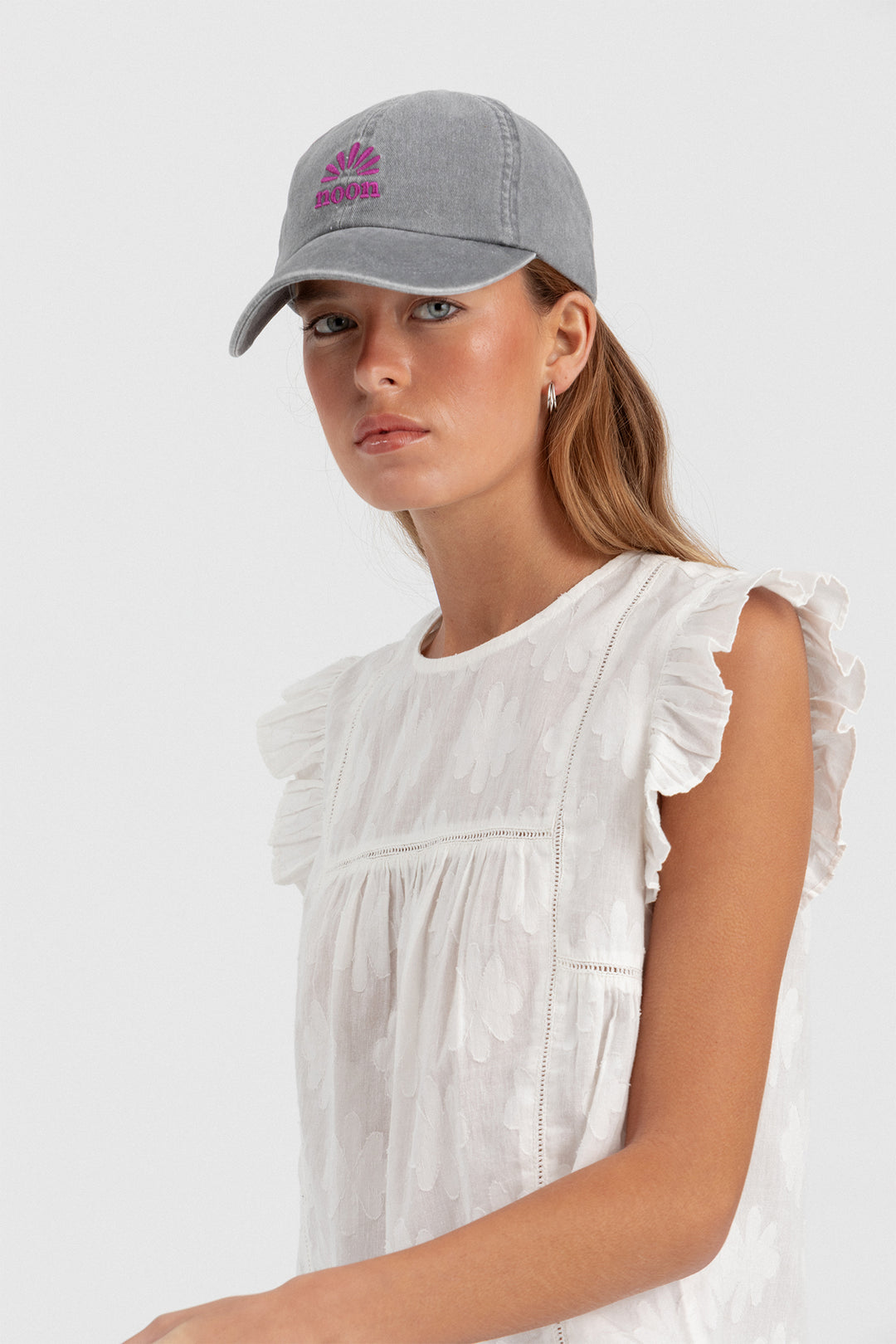 BLOUSE WITH FLORAL DETAIL