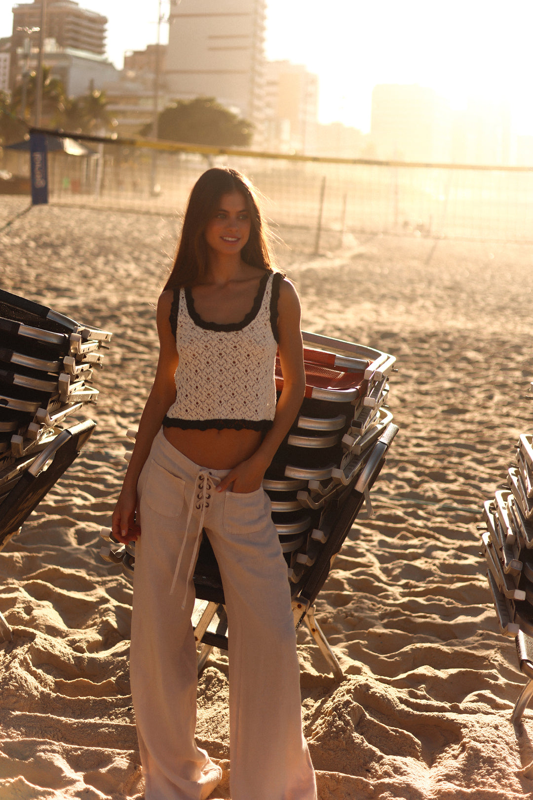 TOP TIRANTES CALADO CONTRASTE