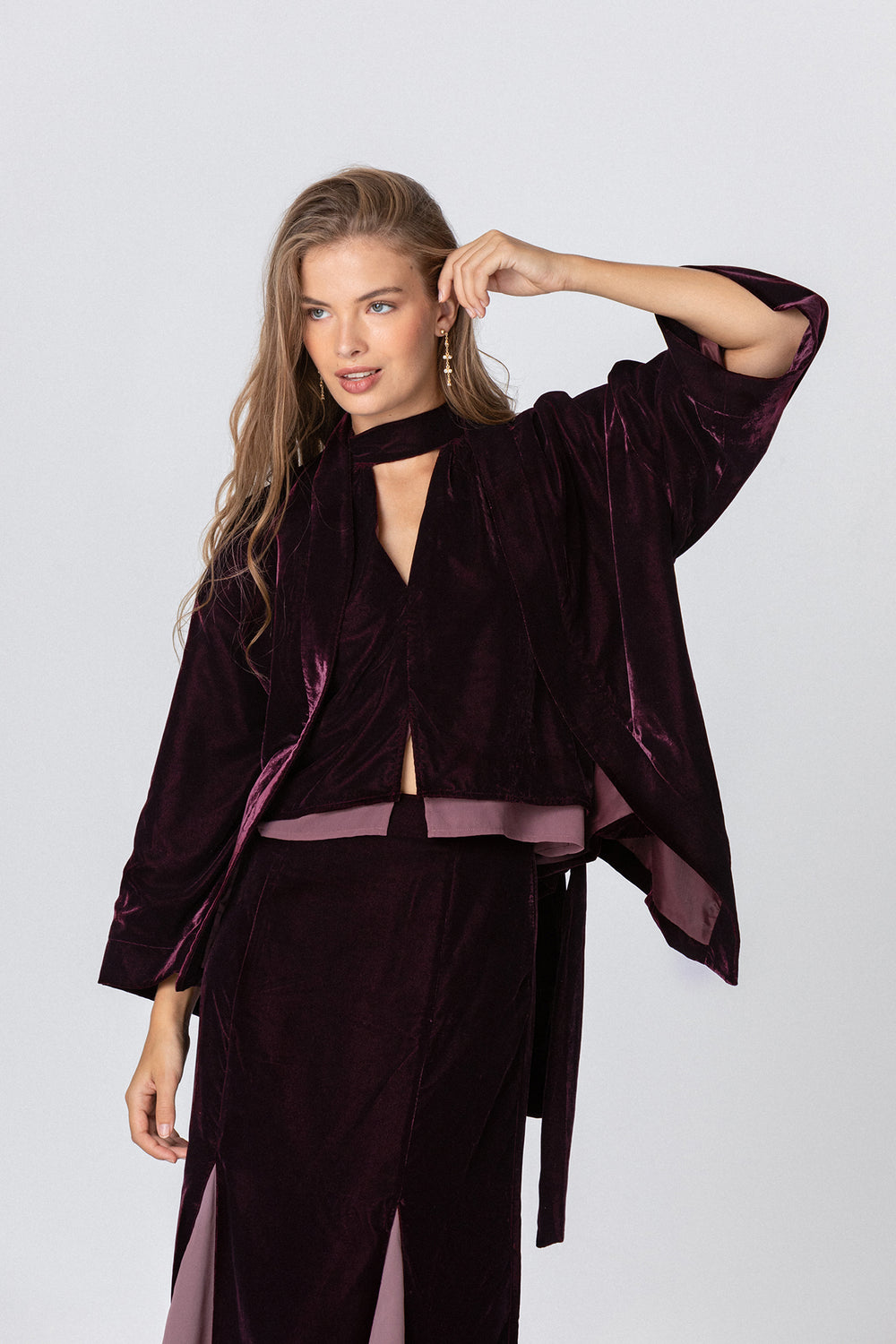 SHORT VELVET KIMONO
