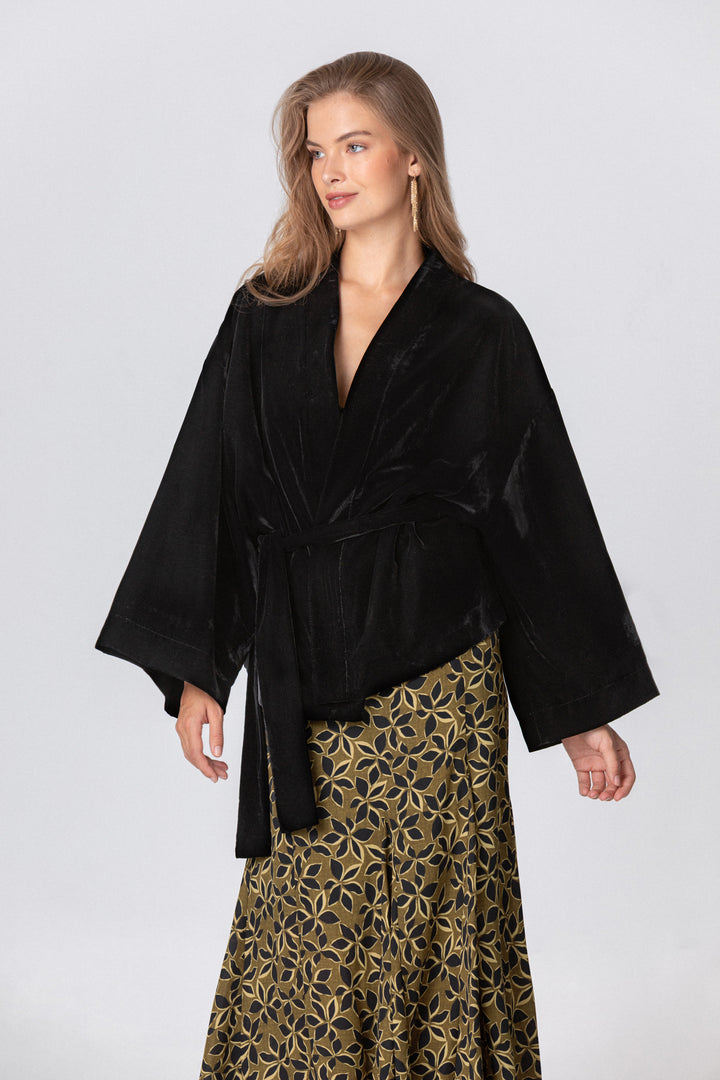 SHORT VELVET KIMONO