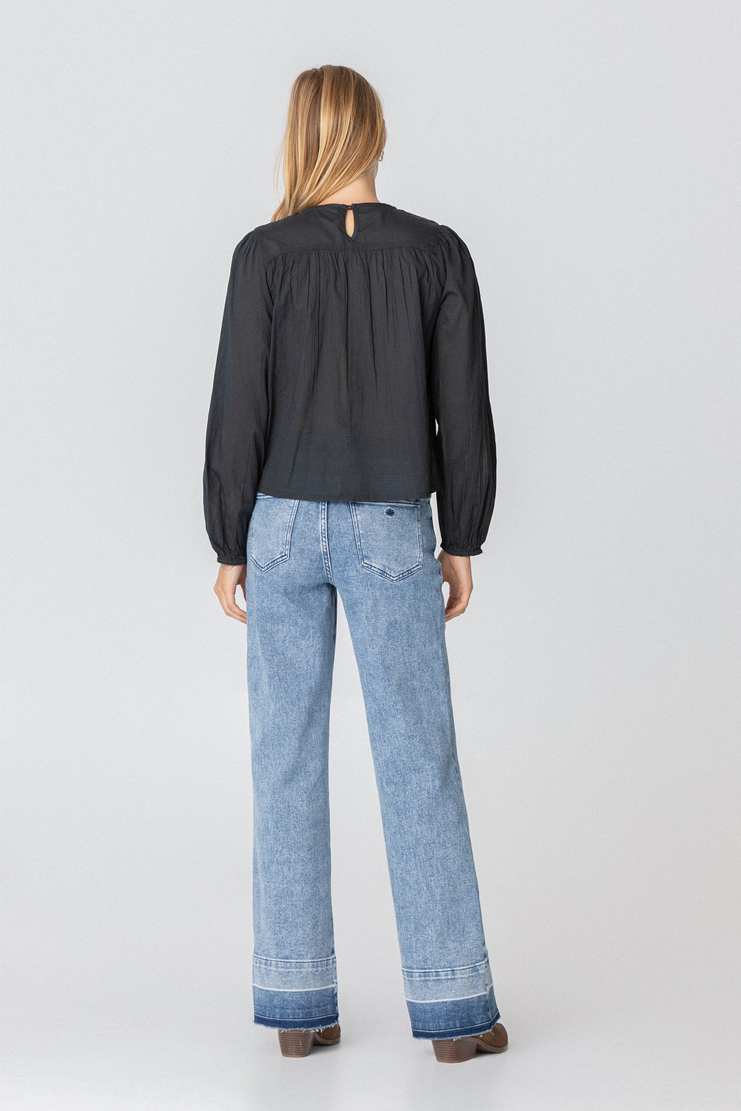 COTTON BLOUSE WITH STUDS