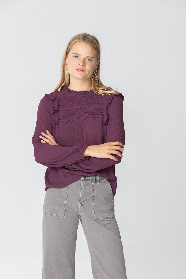 BLOUSE WITH GATHERED RUFFLE DETAIL