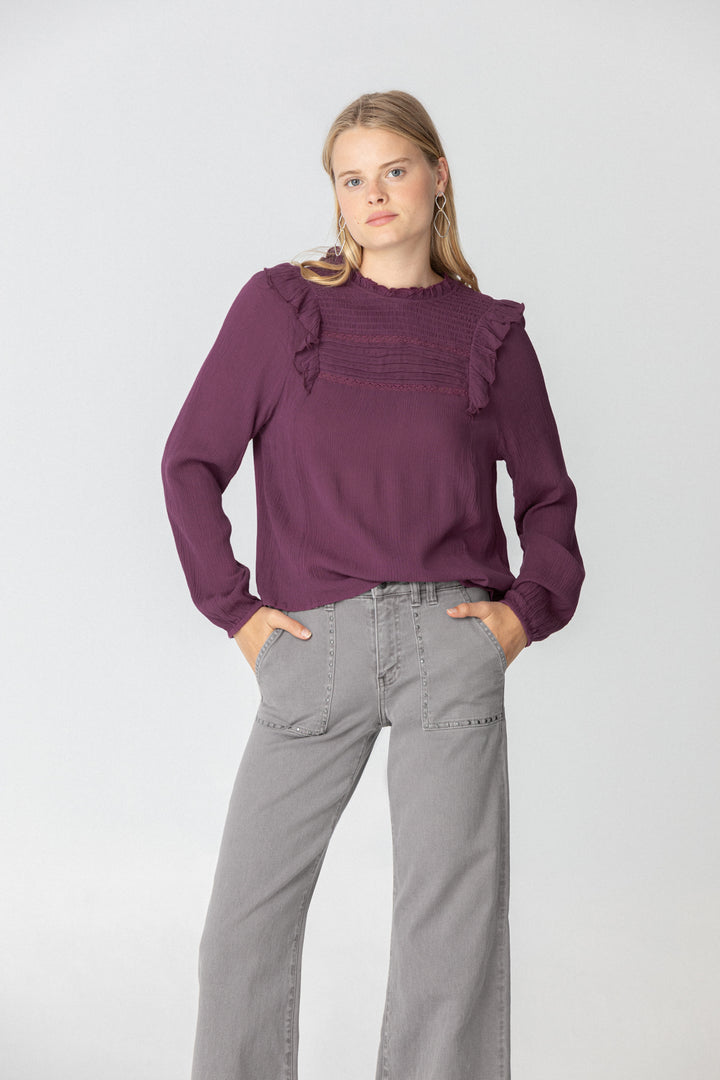 BLOUSE WITH GATHERED RUFFLE DETAIL