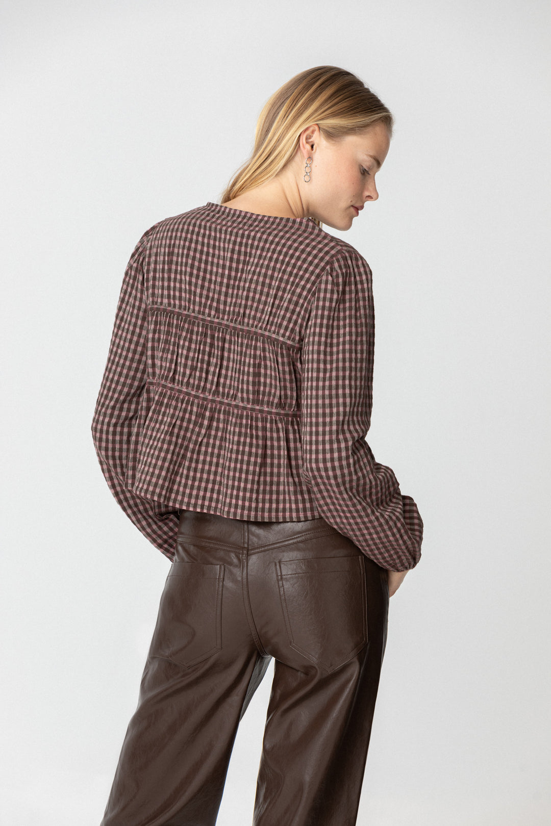 Gathered blouse with bows