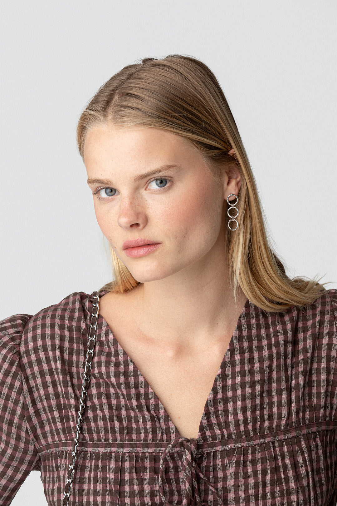 Gathered blouse with bows