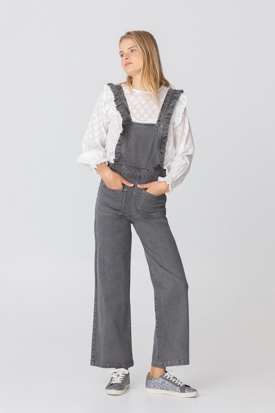 STRUCTURED RUFFLE BLOUSE