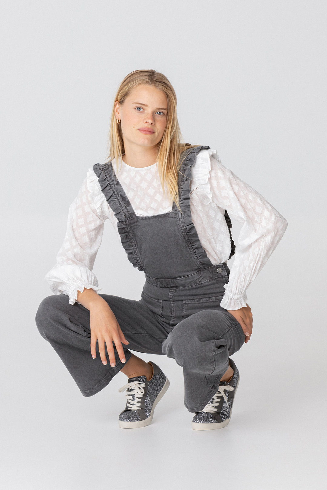 STRUCTURED RUFFLE BLOUSE