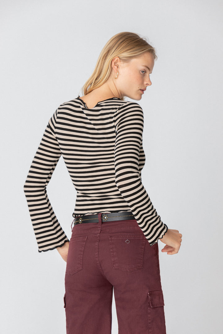 STRIPED FLARE SLEEVE T-SHIRT