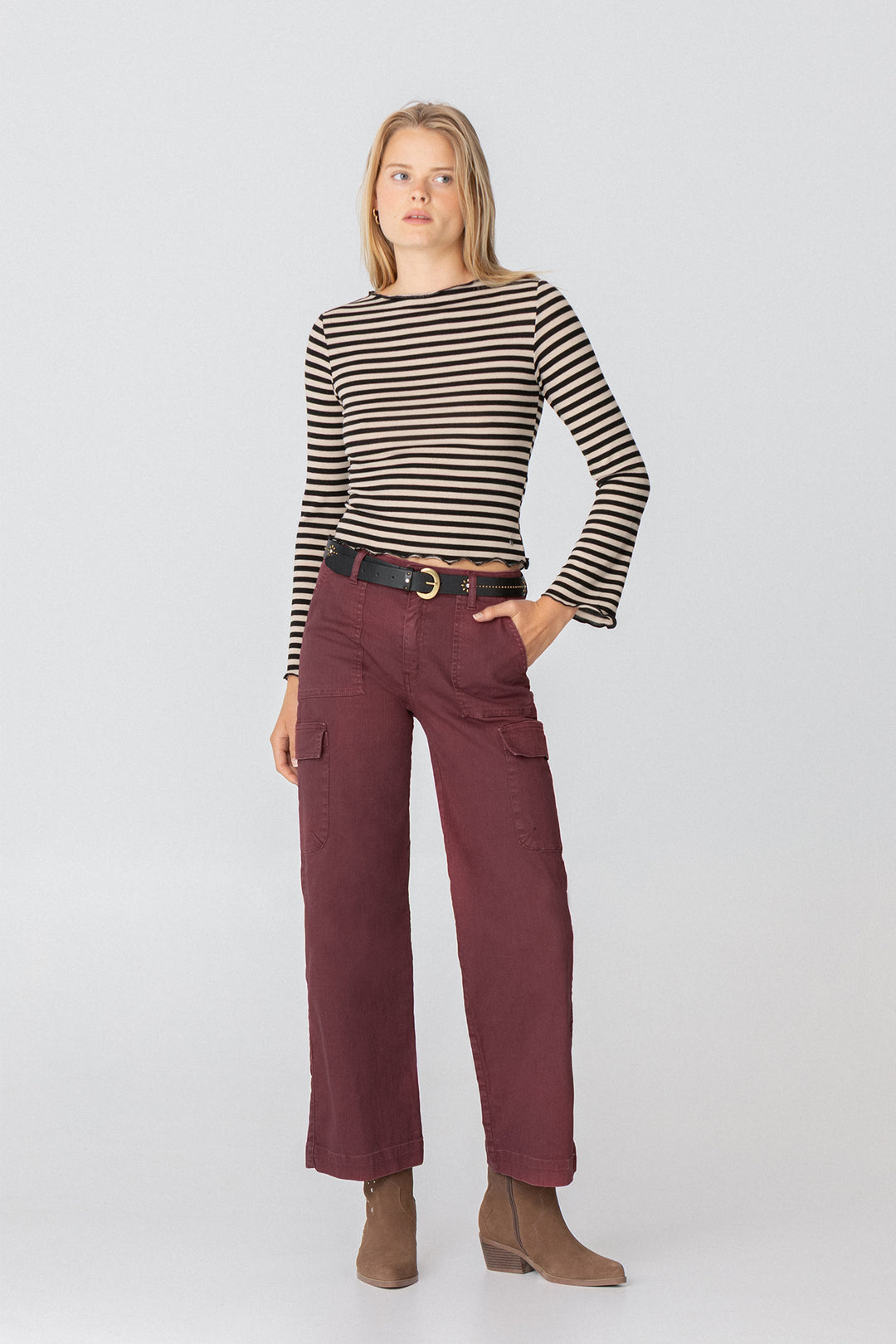 STRIPED FLARE SLEEVE T-SHIRT