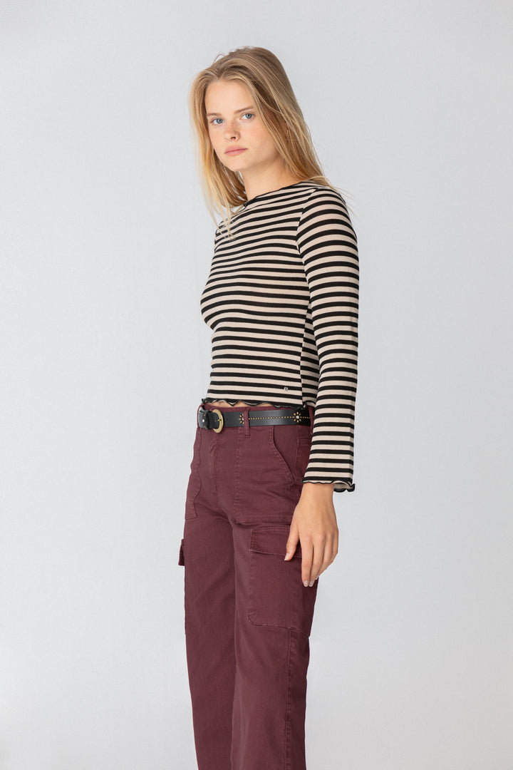 STRIPED FLARE SLEEVE T-SHIRT
