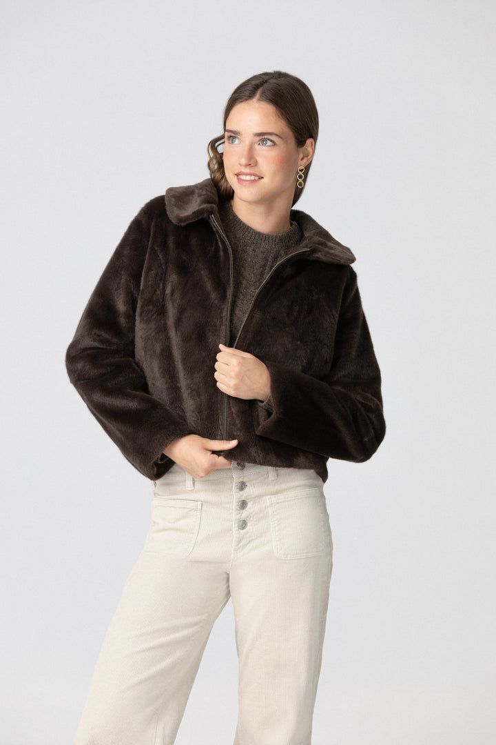 FUR JACKET WITH COLLAR
