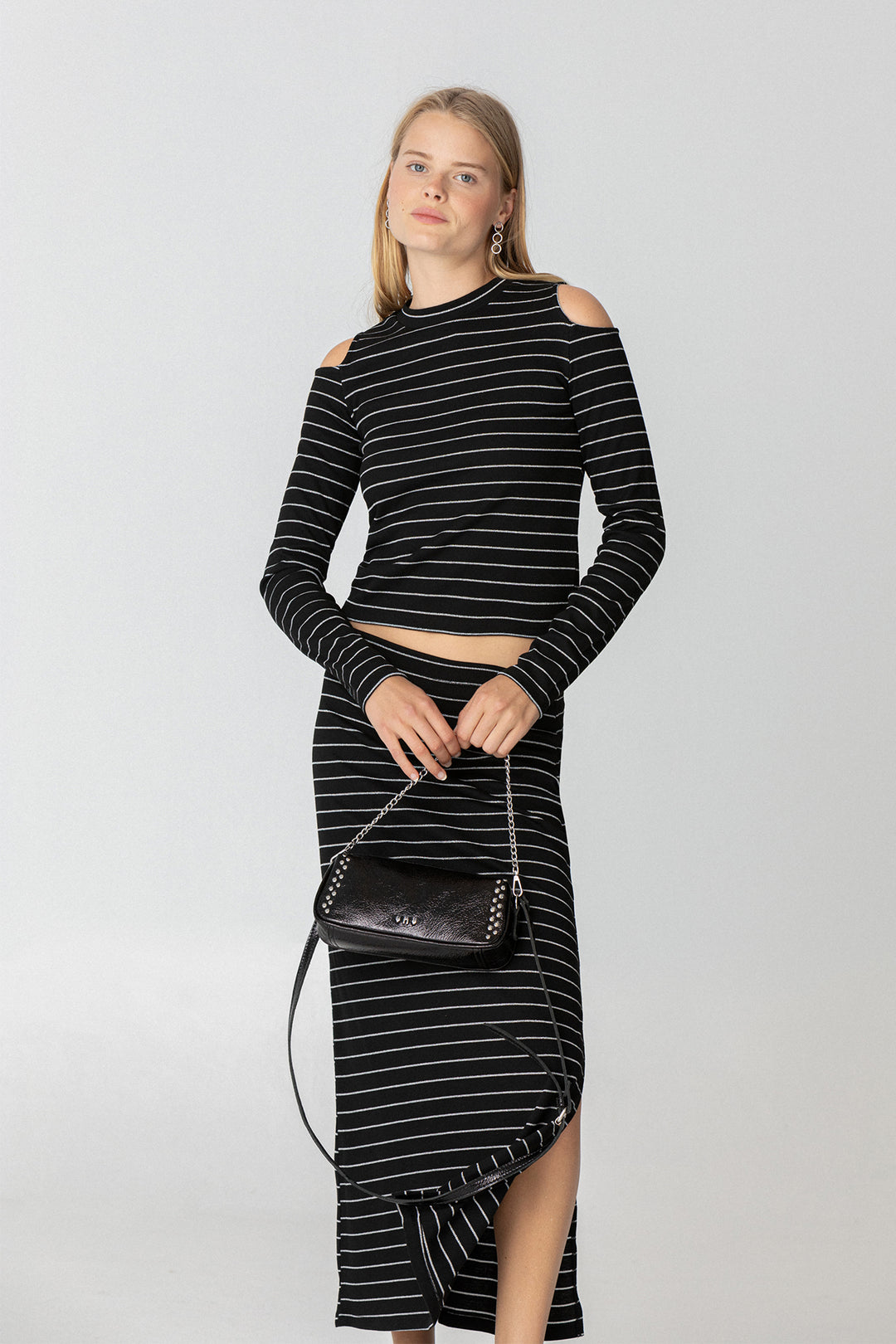 FALDA MIDI RAYAS LUREX