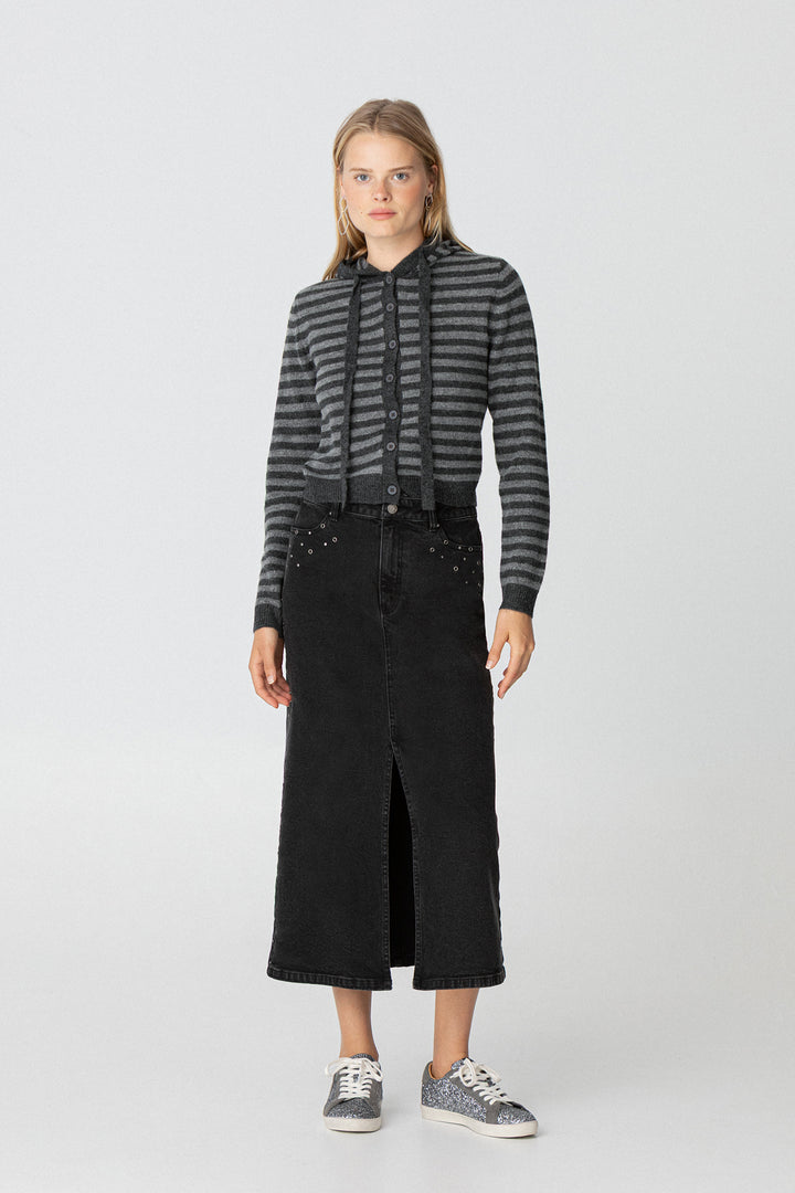 FALDA MIDI TACHUELAS DENIM