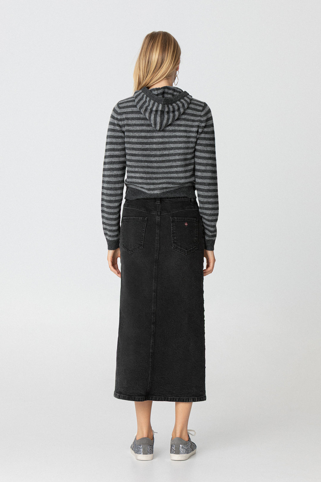 FALDA MIDI TACHUELAS DENIM