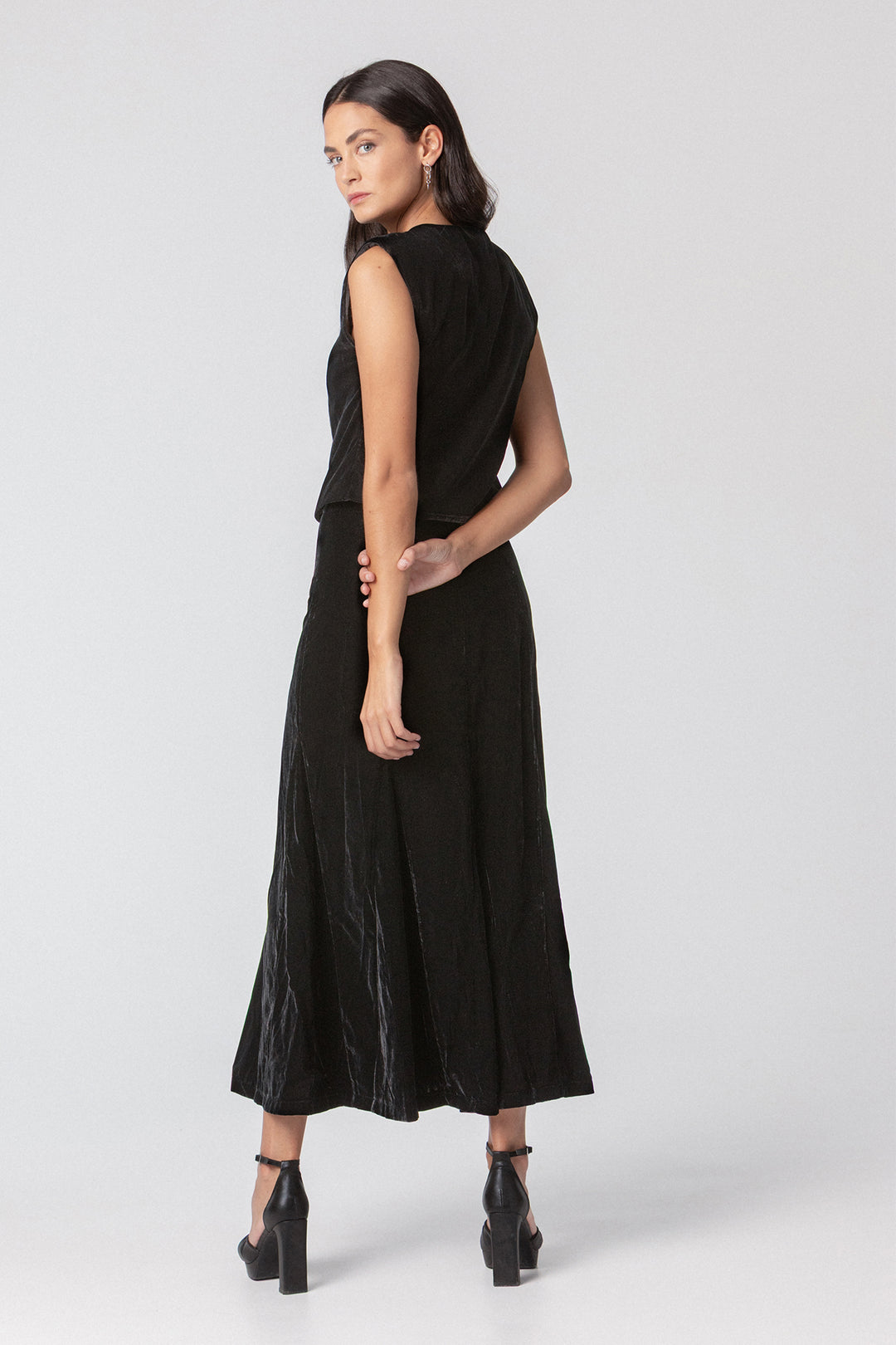 FALDA TERCIOPELO VOLUMEN