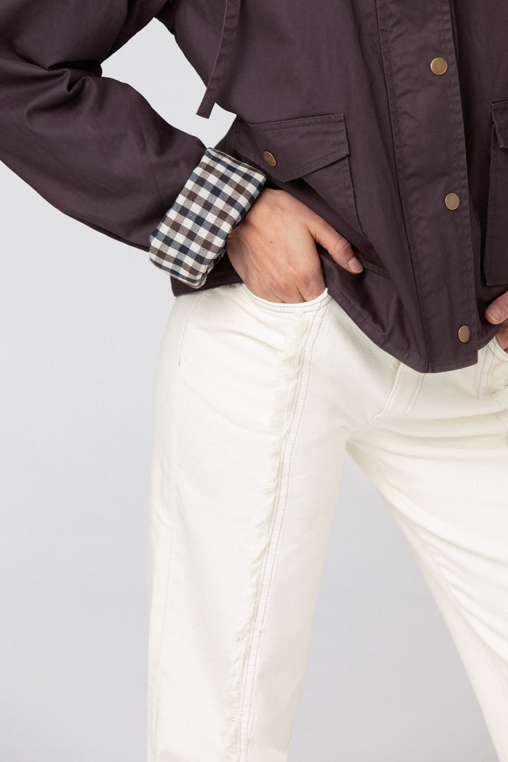 CONTRAST FRINGE STITCH JEANS