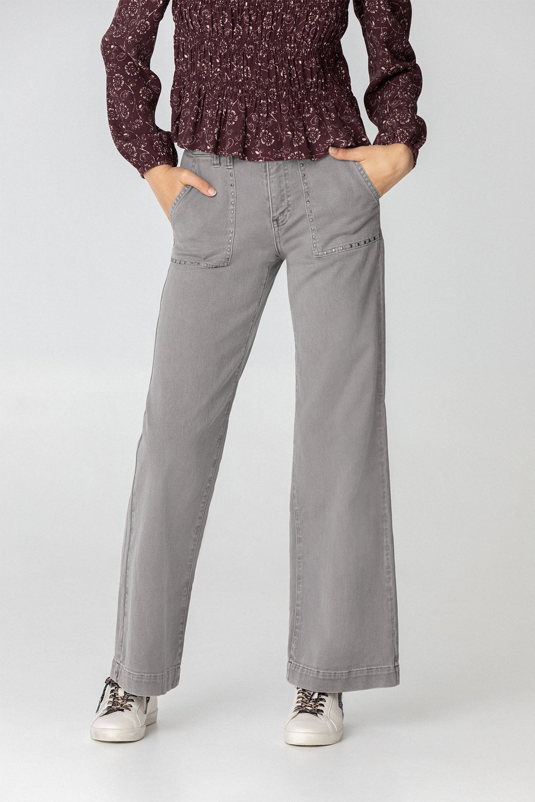 CULOTTE JEANS WITH STUDDED POCKET