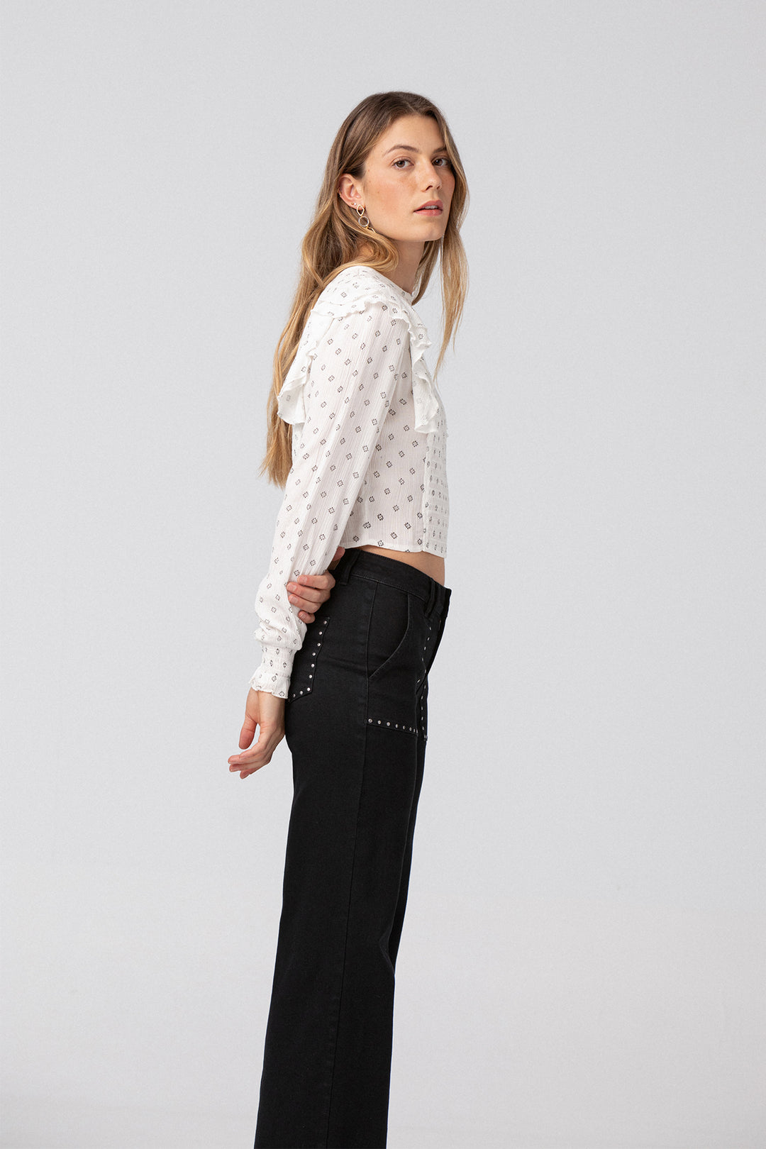 CULOTTE JEANS WITH STUDDED POCKETS