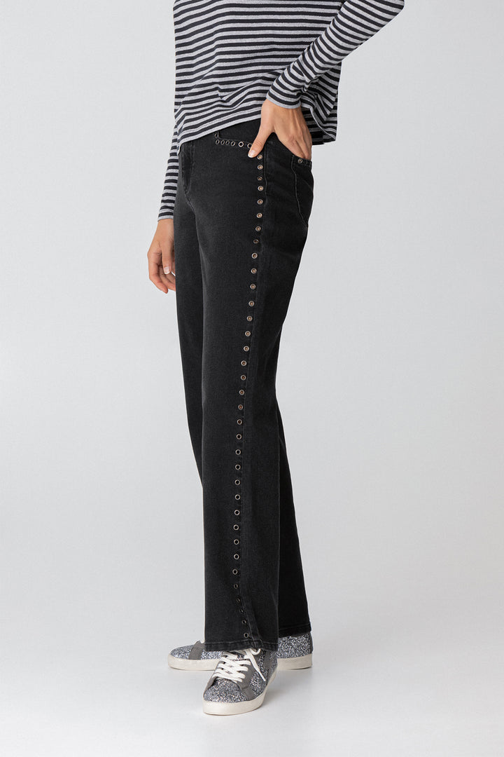 JEANS RECTOS EYELETS