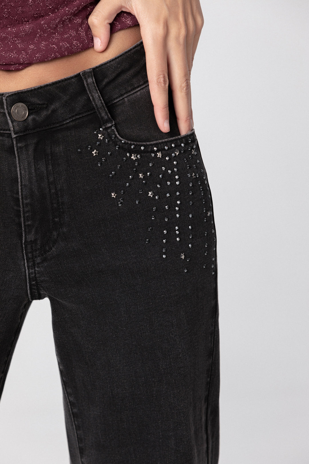 WIDELEG JEANS WITH SHIMMER