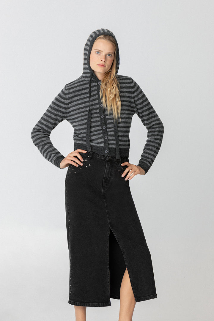 CAMISA COM CAPUZ LISTRADA