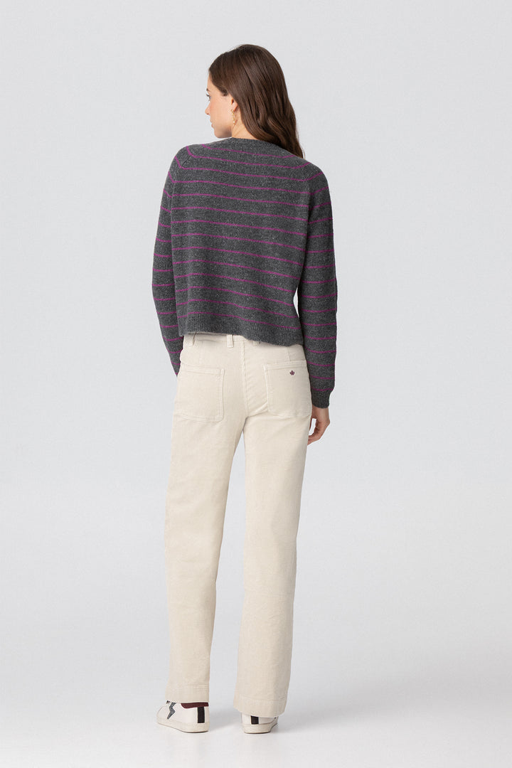 JERSEY COM GOLA BOXE LISTRADA