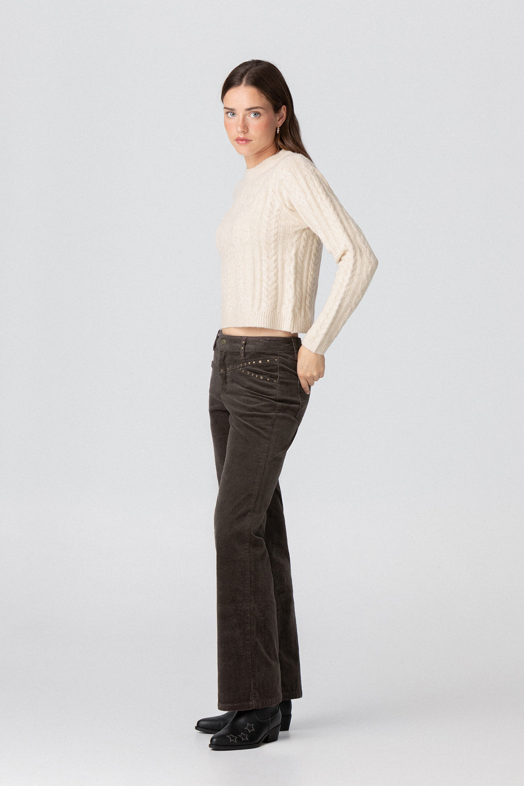 SWEATER DE GOLA BOX COM TRANÇA