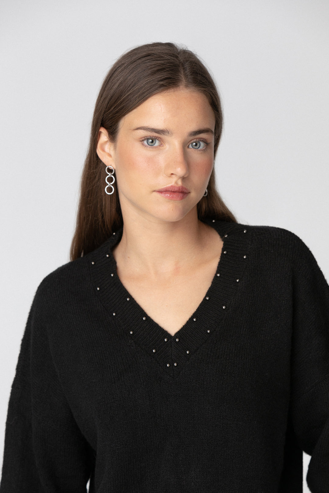 Studded V-Neck Sweater Studded V-Neck Sweater Noon Spain