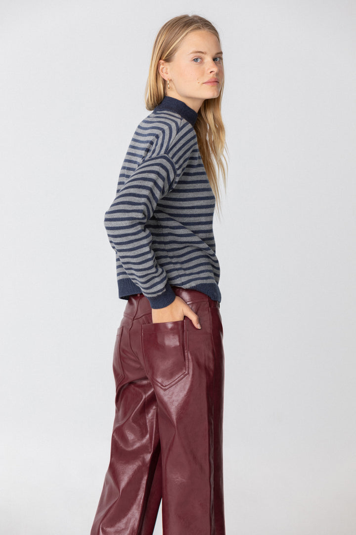 PANTALON RECTO EFECTO PIEL