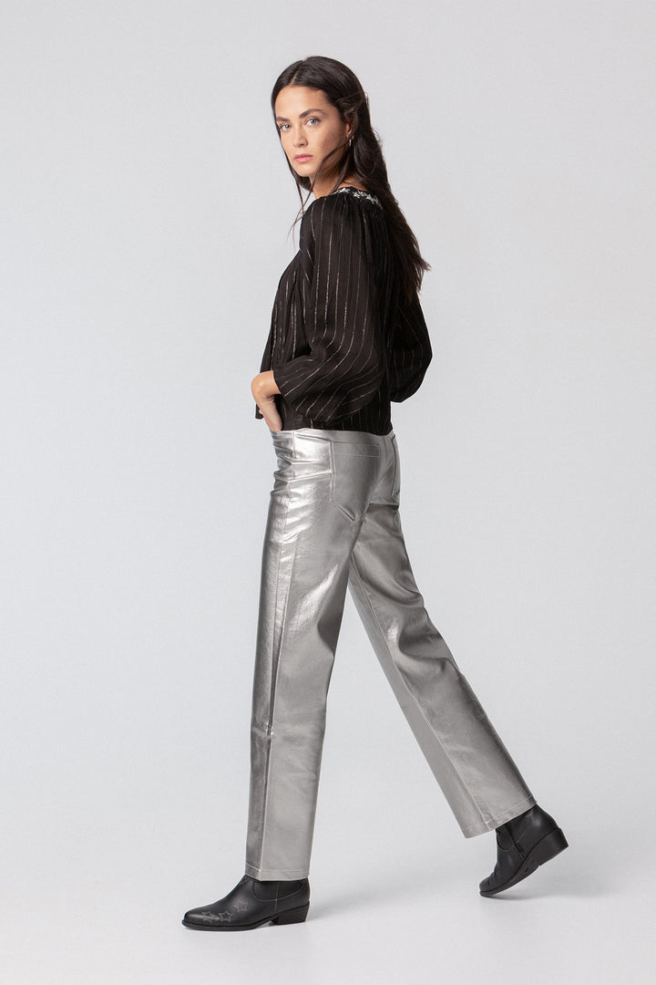 PANTALON RECTO EFECTO PIEL