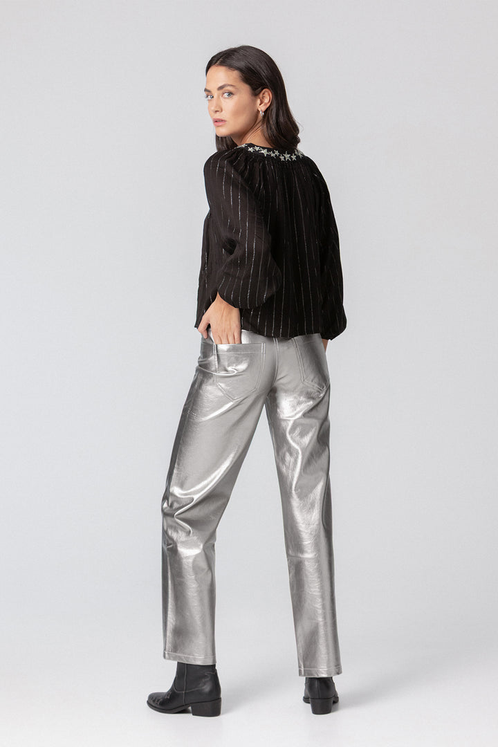 PANTALON RECTO EFECTO PIEL