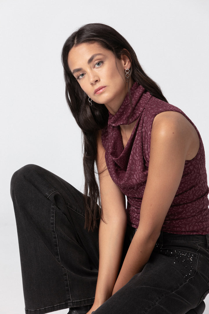 TOP DRAPEADO JACQUARD