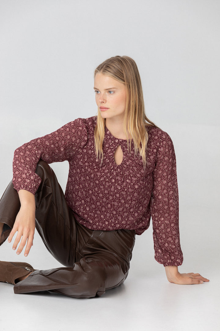 TOP ESTAMPADO ABERTURA