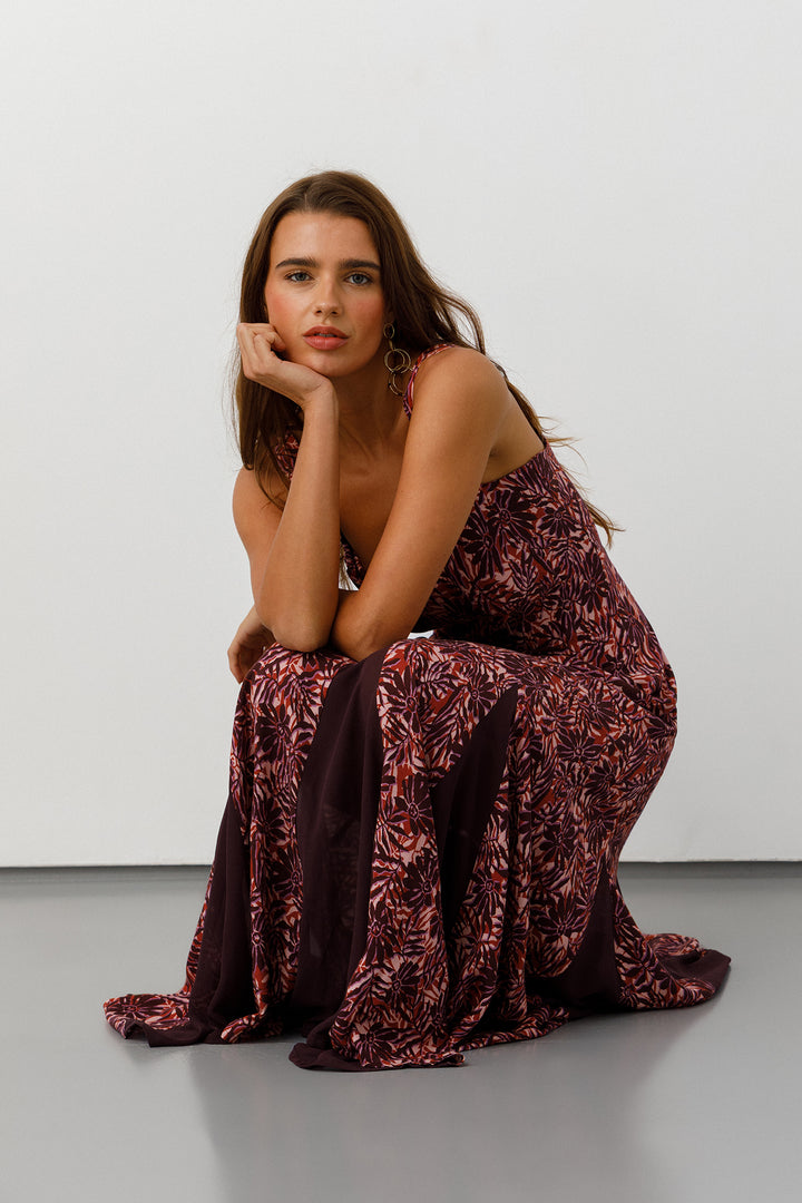 VESTIDO MIDI GODETS ADELA