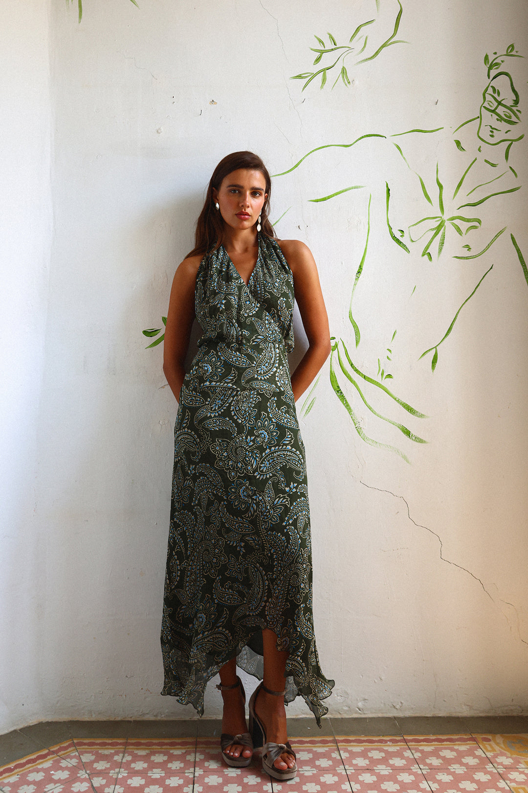 VESTIDO MIDI HALTER ROUS