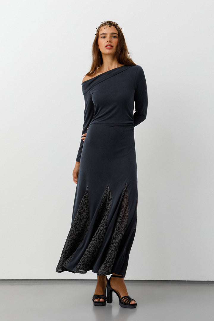 VESTIDO MIDI PUNTO GODETS GOA