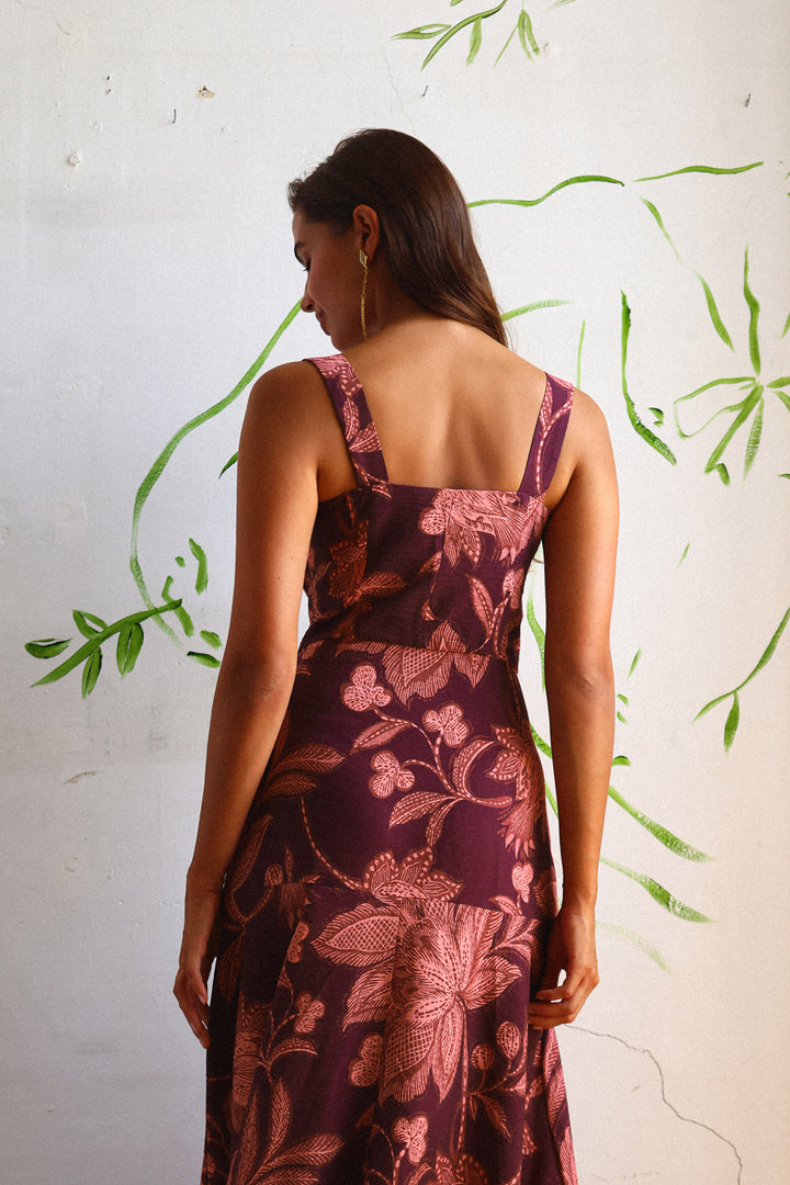 VESTIDO MIDI VOLANTE CASILDA