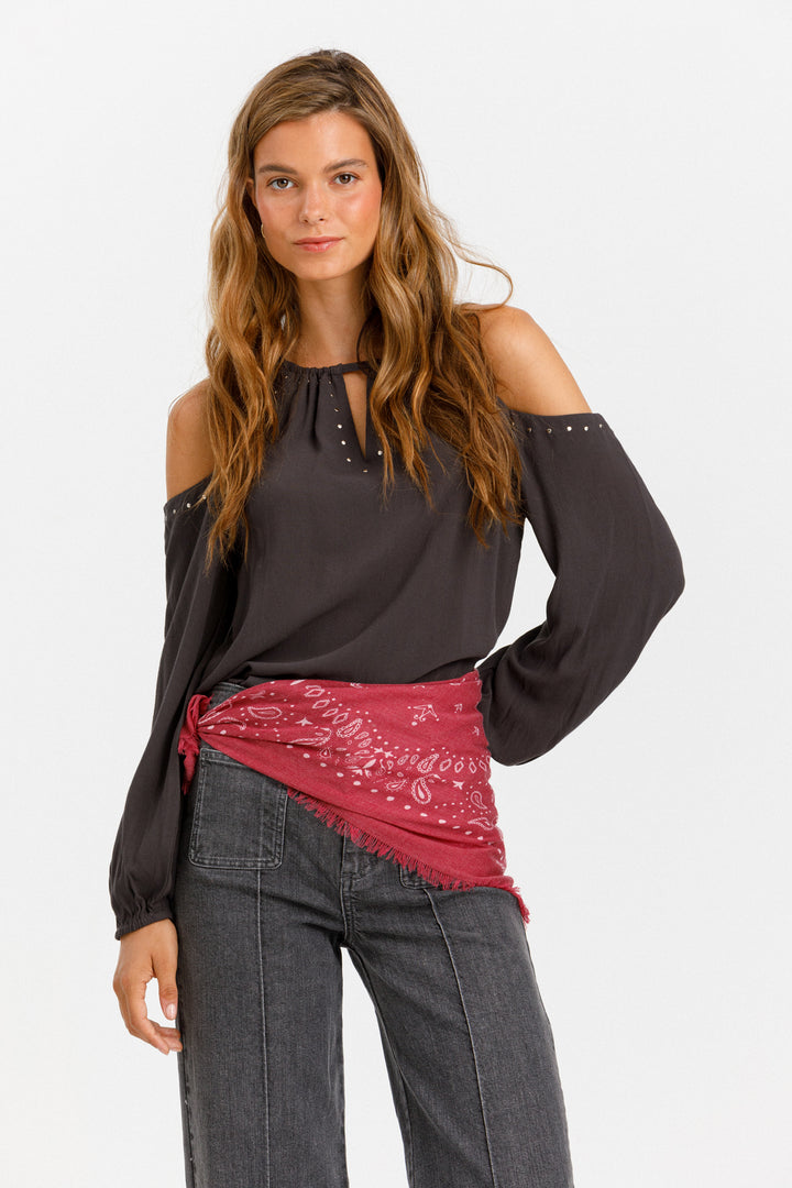 TOP WITH CUT-OUTS AND STUDS