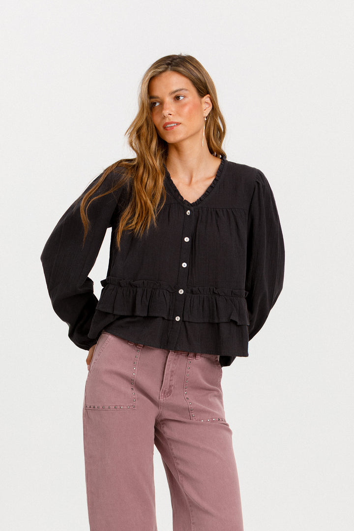 BLUSA DETALLE DOBLE VOLANTE