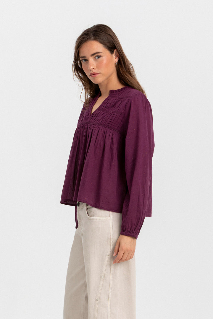 BLUSA FRUNCIDA ENTREDOS