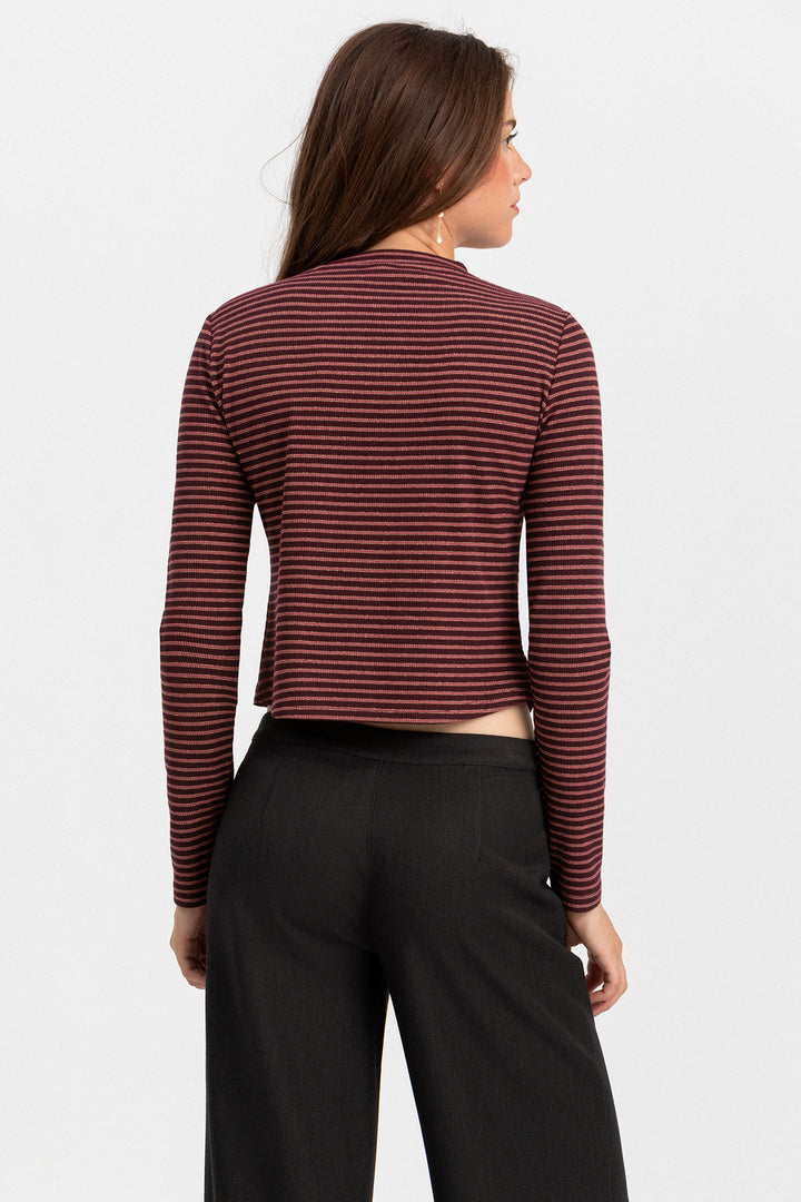 CAMISETA CUELLO BOTON