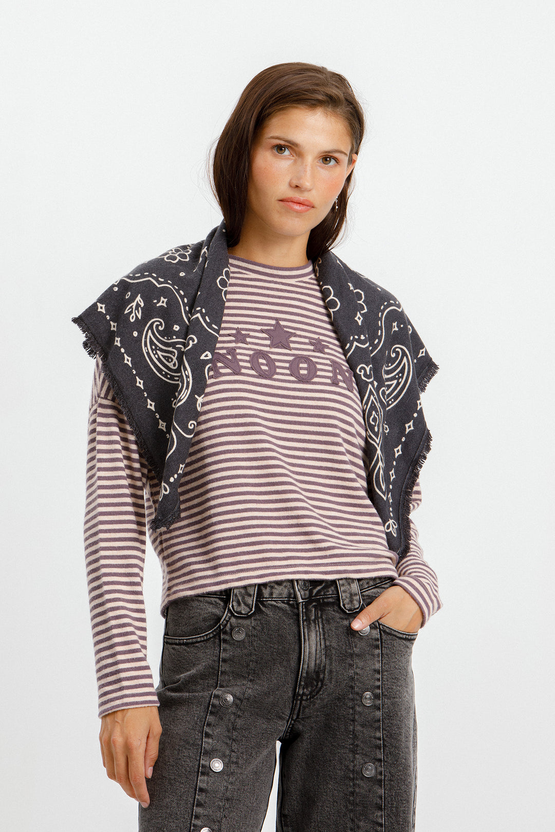 CAMISETA NOON PARCHE RAYAS