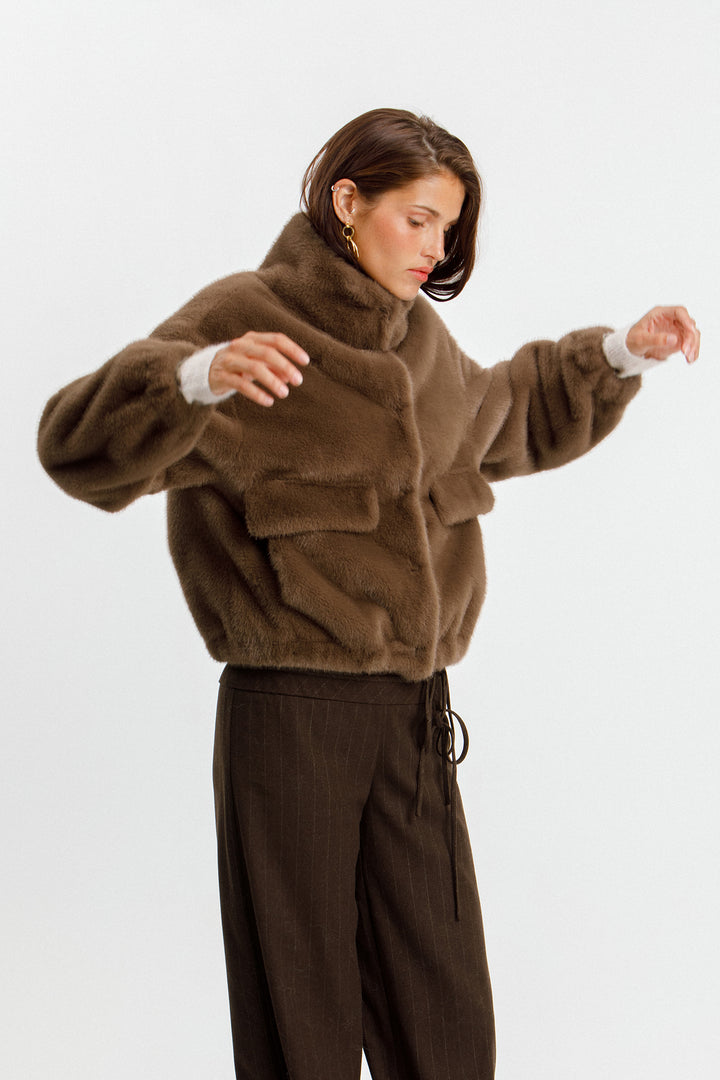 CHAQUETA PELO BOLSILLOS