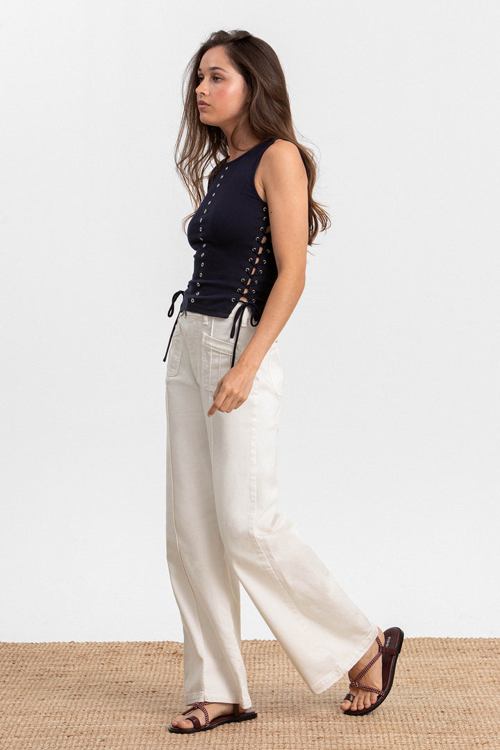 JEANS POCKETS SEAMS
