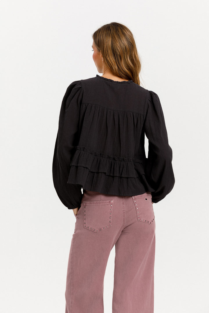 JEANS CULOTTE BOLSO APLICAÇÕES