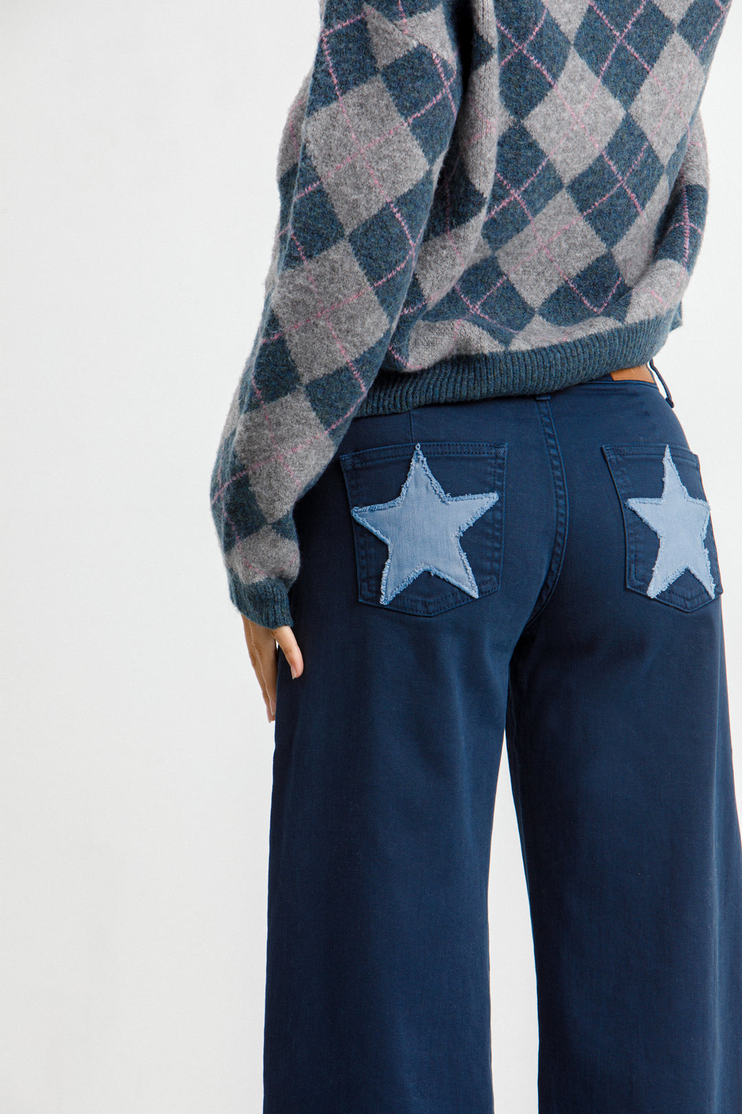 JEANS RELAXED PARCHE ESTRELLAS