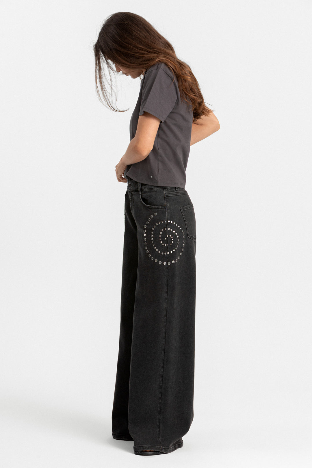 JEANS RELAXED TACHAS ESPIRAL