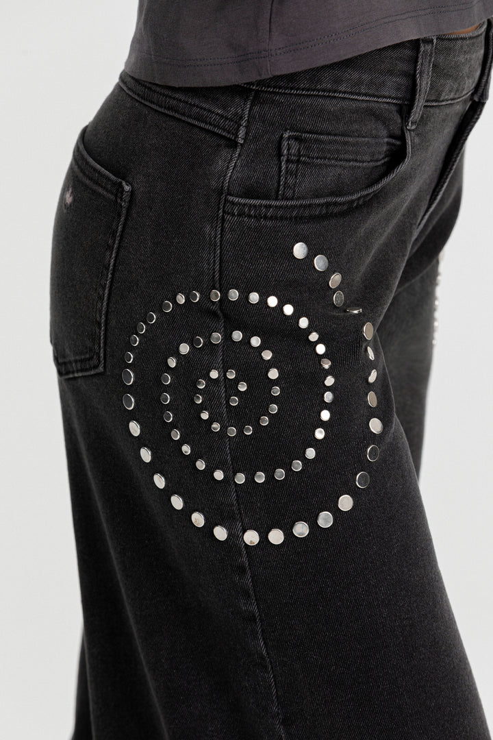 JEANS RELAXED TACHAS ESPIRAL